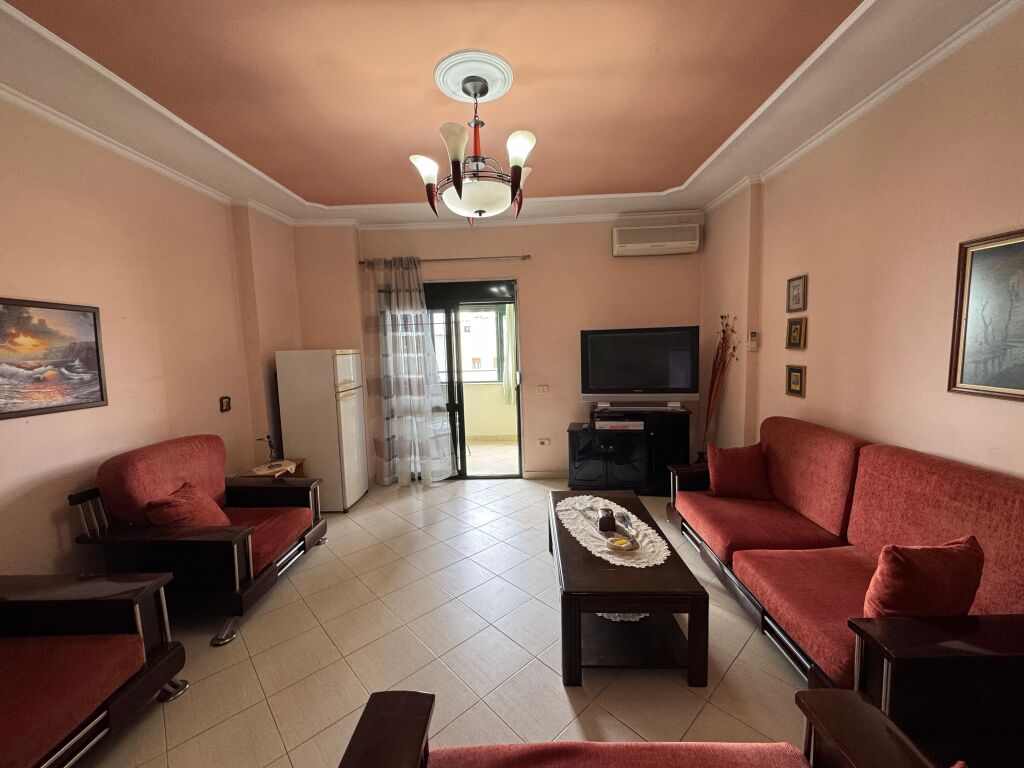 Shitet Apartament 3+1+2+2 ballkone Okazion