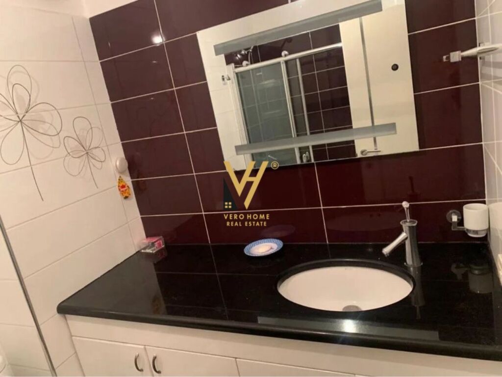 JEPET APARTAMENT 2+1+BLK ME QERA TE RR.DRITAN HOXHA 65.000 LEKE