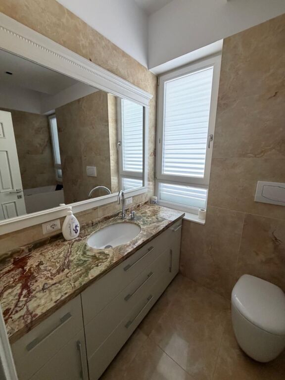 SHITET PENTHOUSE 📍 Astir – Rruga Bulevardi Kashar, Tiranë