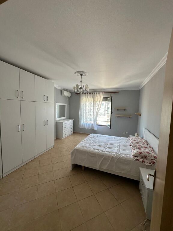 Jap Apartamentin 2+1 + Depo , Komuna e Parisit, Tirane