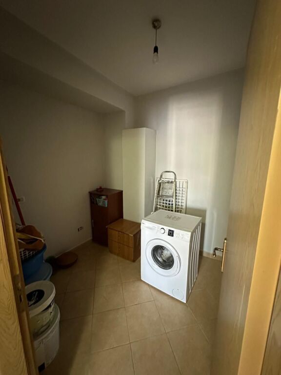 Jap Apartamentin 2+1 + Depo , Komuna e Parisit, Tirane