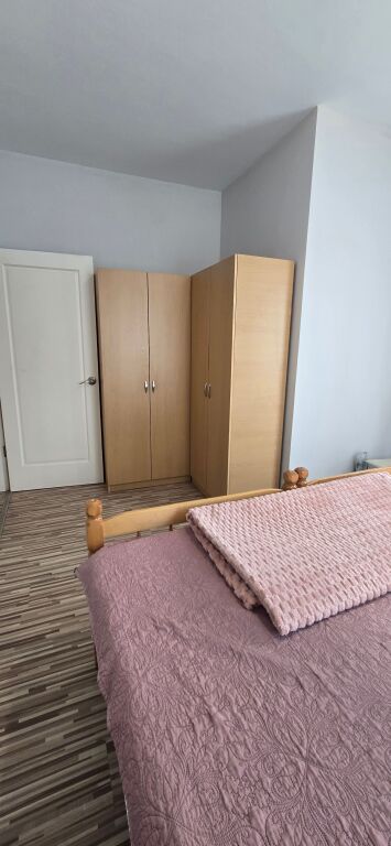 APARTAMENT 2+1, MYSLYM SHYRI