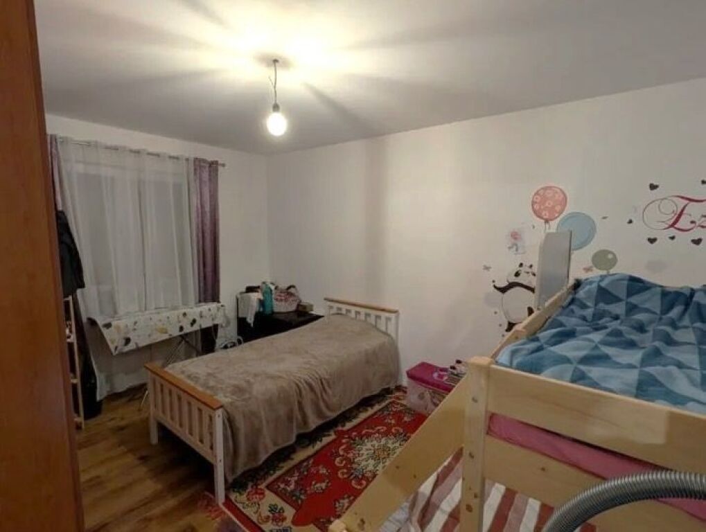 🏢 VENDESI APPARTAMENTO 2+1 – Via Congresso di Lushnja