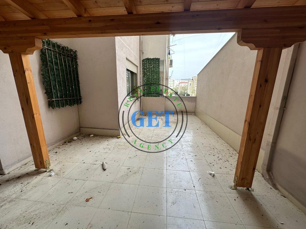 OKAZION, Shitet Apartament 2+1+2, Ish URT, Durrës