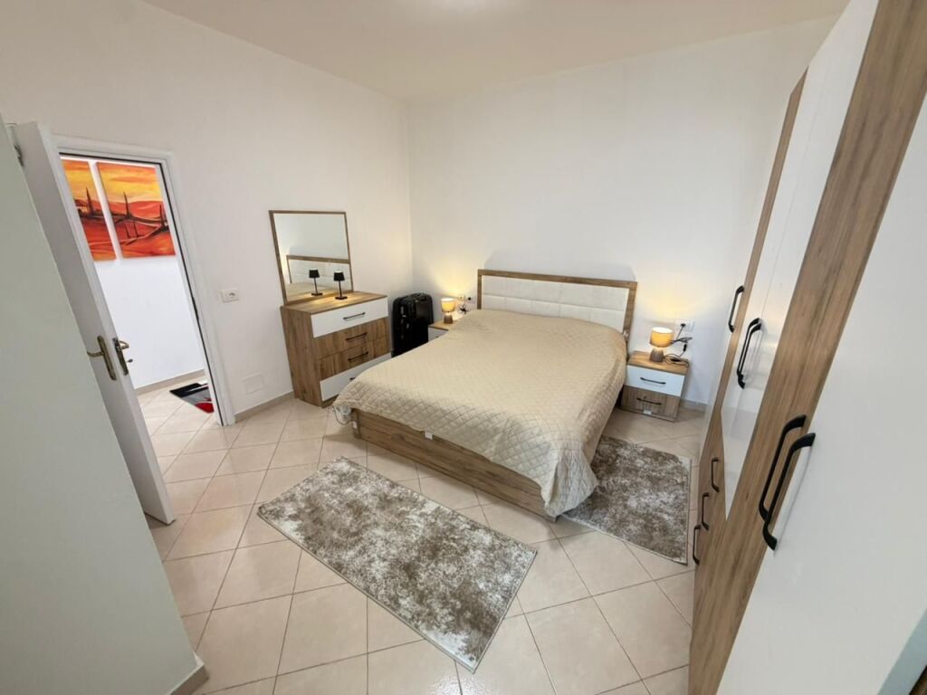 🏡 Jepet me qira apartament duplex 📍Yzberisht Te Nela 6 💶 Çmimi: 550€ / muaj