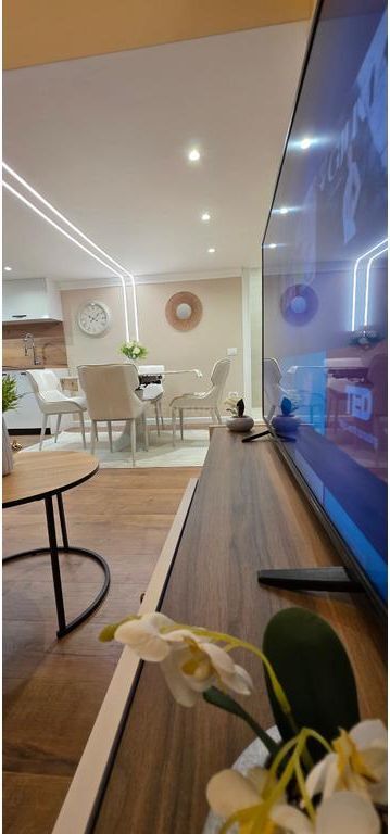 APARTMENT/DUPLEX FOR SALE , BEACH, DURRES !
