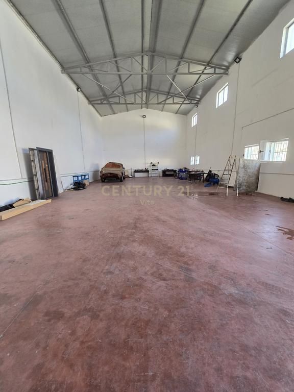 Shop for sale in Durrës (Price per m2 420 euro) !!!