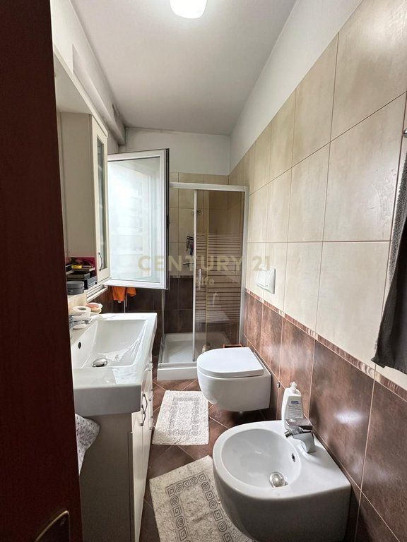 Apartament 2+1 per shitje prane ATSH