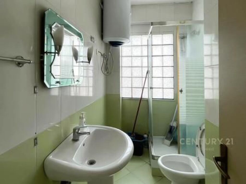 Japim me Qira Apartament 1+1 me verande tek Jordan Misja