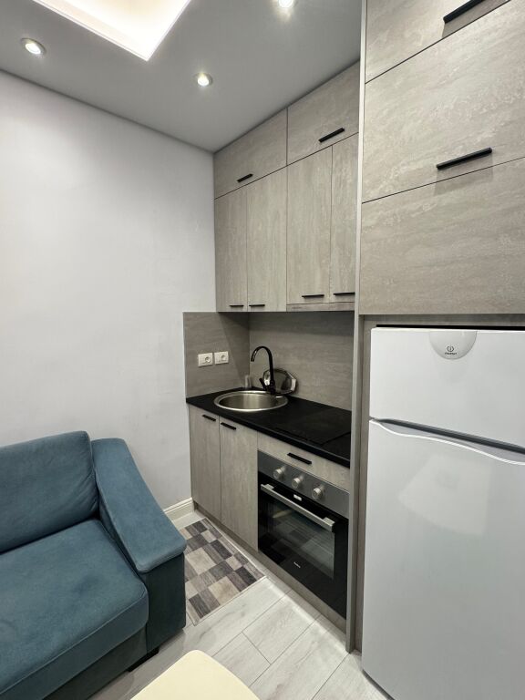 Apartament me Qira Ditore