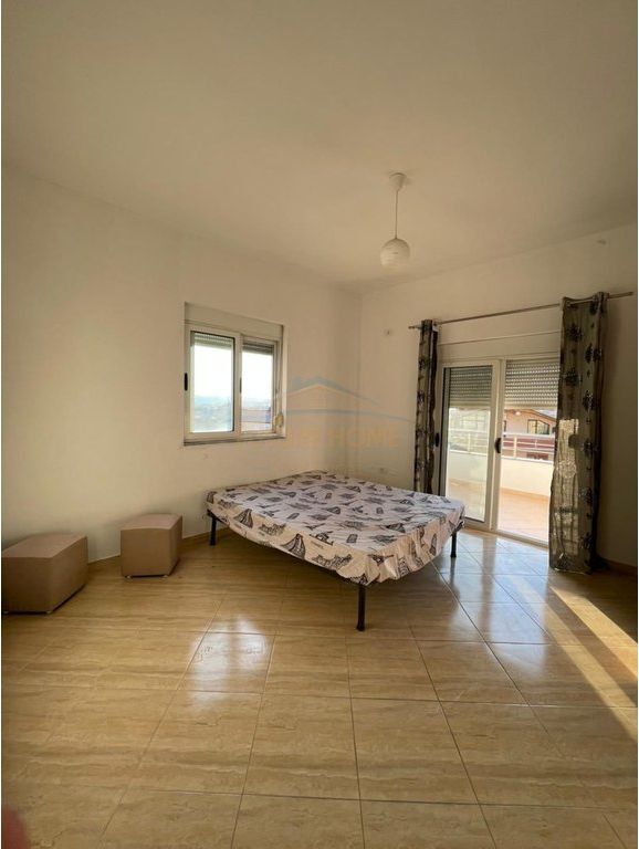 Qera, Apartament 2+1+2+Ballkon+Post Parkimi, Kodra e Priftit.