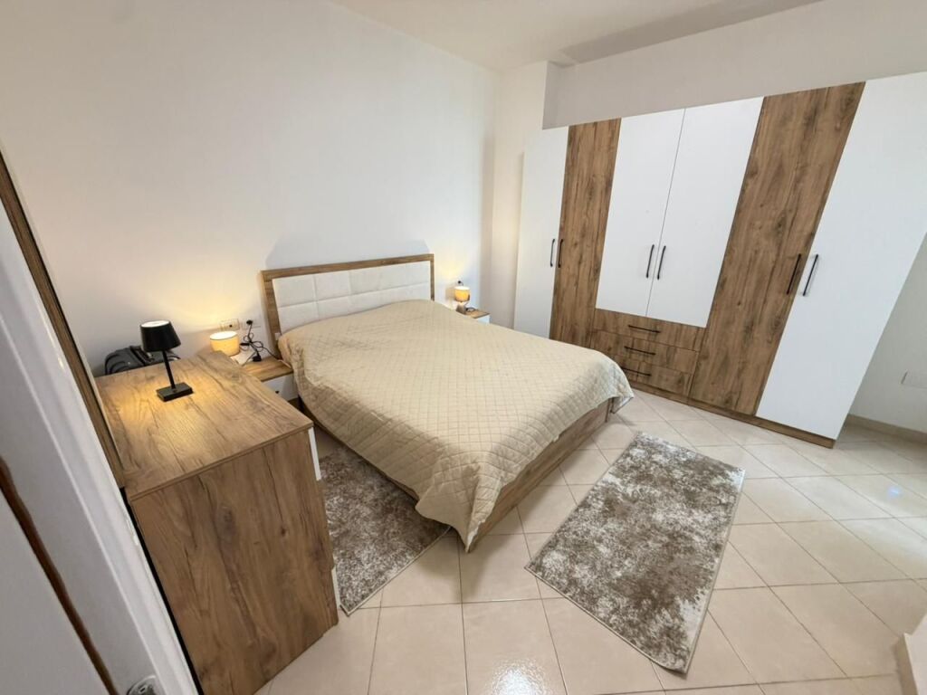 🏡 Jepet me qira apartament duplex 📍Yzberisht Te Nela 6 💶 Çmimi: 550€ / muaj