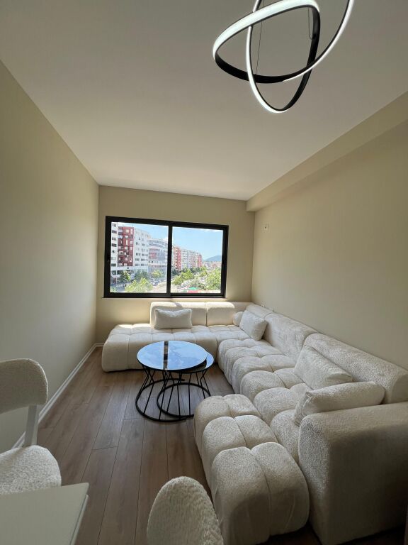 Shitet Apartament 2+1-Kompleksi Molla,Astir
