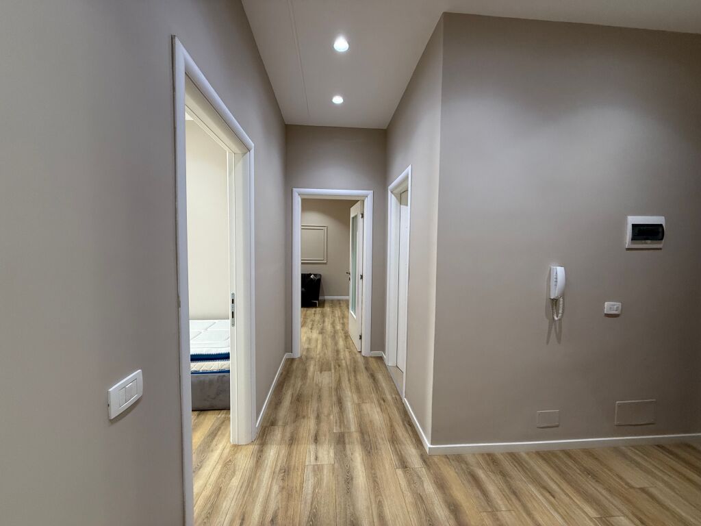 Shitet apartament 2+1+2 afer kompleksit Delijorgji