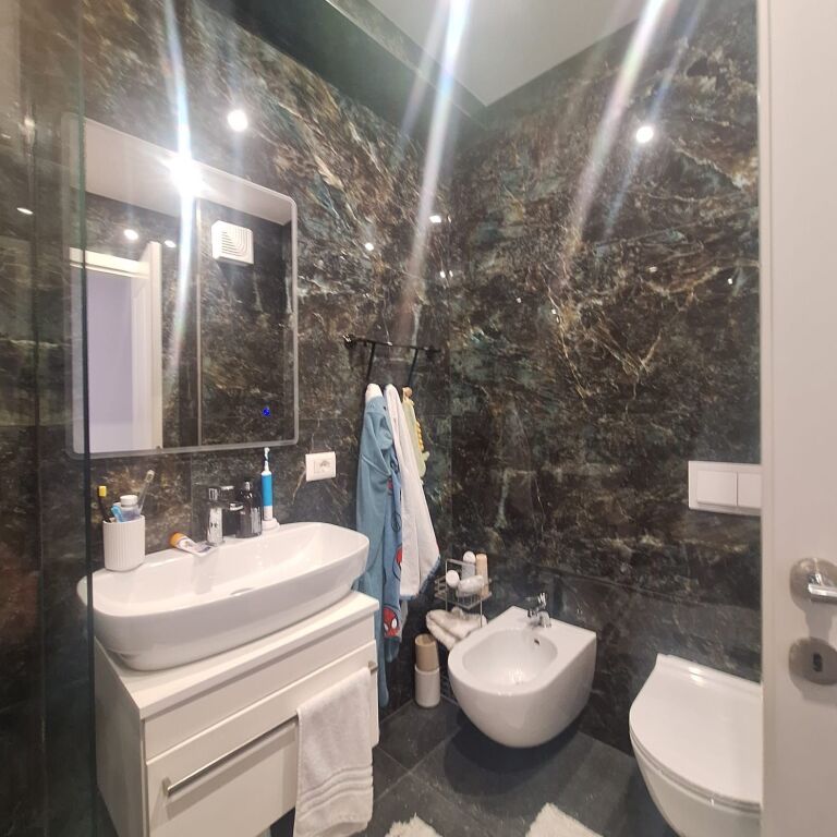 Apartament me qera 2+1+2 te olimpiku