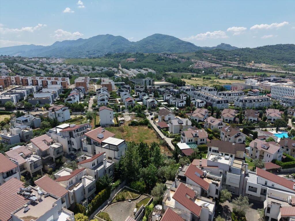 APARTAMENT 3+1 PER SHITJE TEK TEG