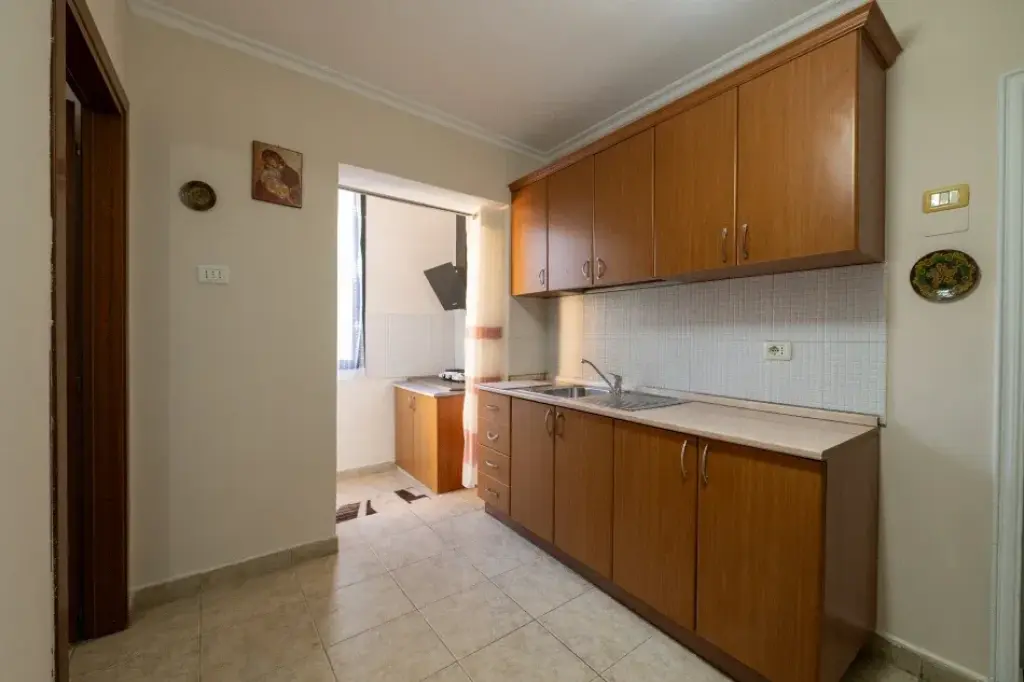 Affitto | Apartament 1 + 1 |Rruga Mihal Grameno | 400 €/mese