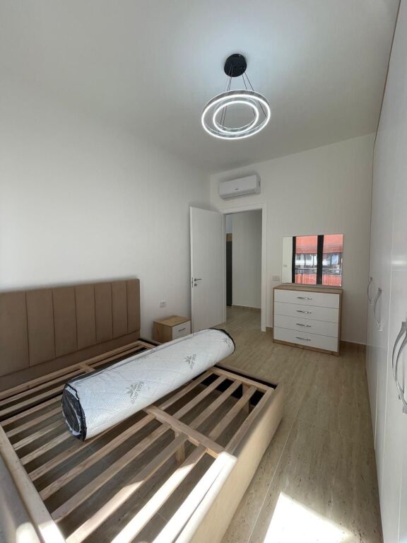 APARTAMENT 1+1 + PARKIM PER QERA TEK DELIJORGJI