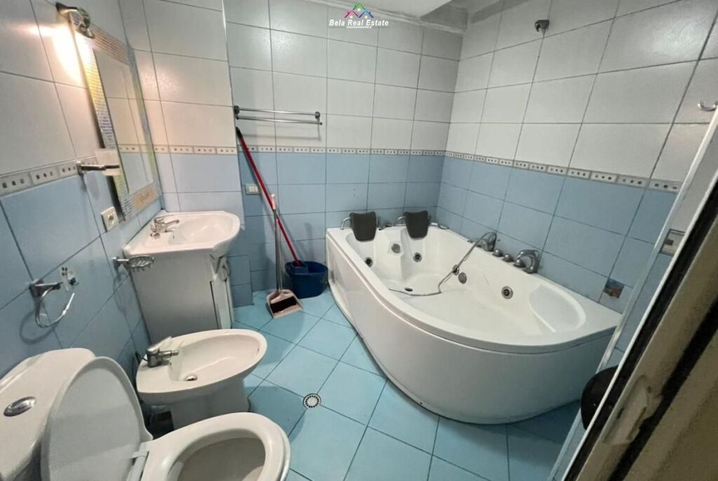 Appartamento In Affitto 2+1 Al Viale Zogu i Pare (ID B2201914) Tirana