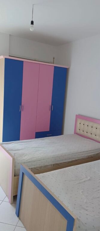 Jepet me qera apartament 2+1 Fresk