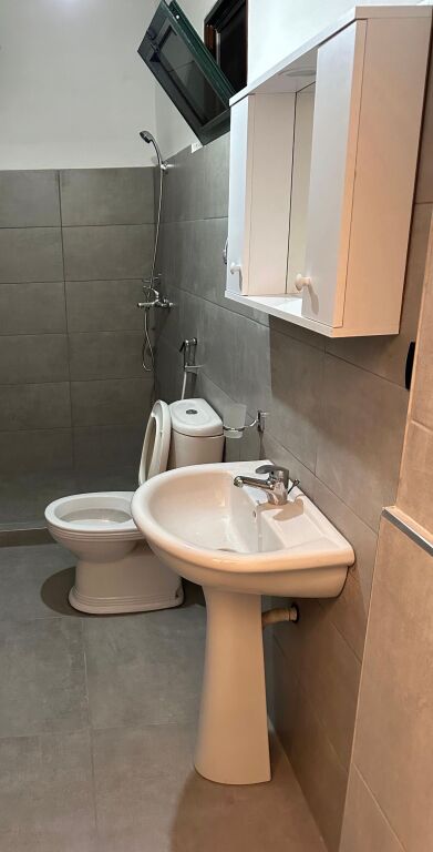 Jepet garsoniere me qera Komuna e Parisit