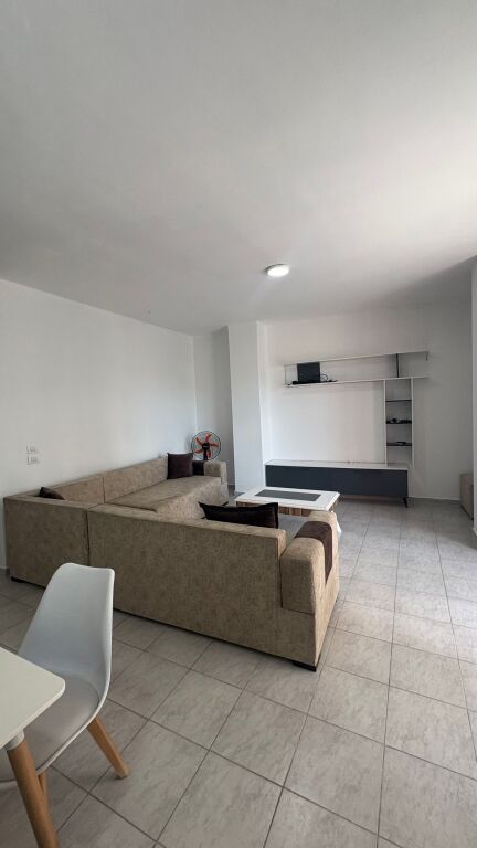 Appartamento 2+1 in Vendita ad Astir