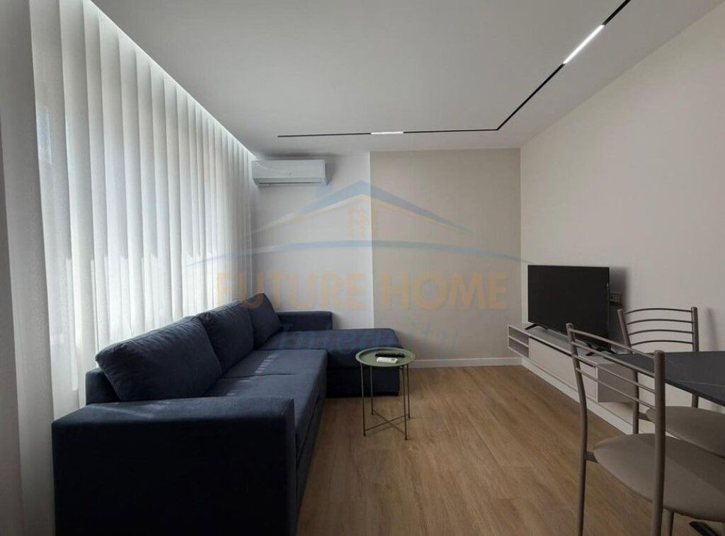 Shitet, Apartament 1+1, Shkolla e Baletit, Tiranë.