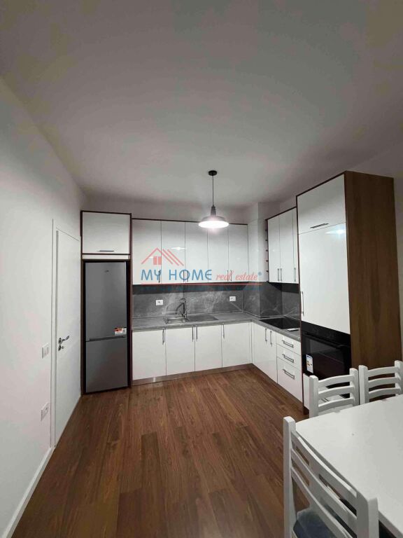 Appartamento 1+1 in affitto ad Astir Tirana