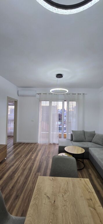 JEPET ME QIRA APARTAMENT 2+1