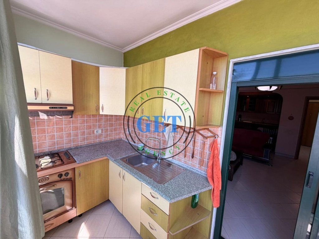 Shitet Apartament 3+1+2 | Tregu i Vogël, Durrës