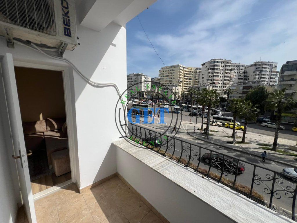 Jepet me qira Apartament 2+1, Stacioni i Trenit, Durrës