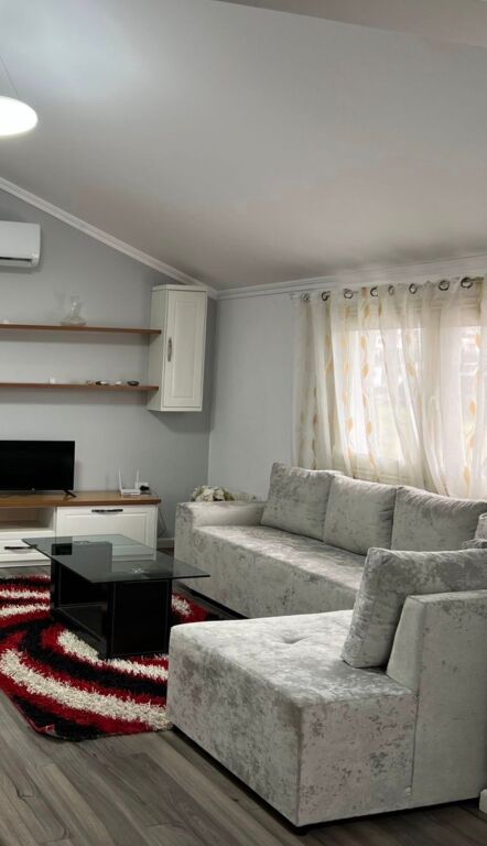 apartament me qera 2+1+parkim qytet studenti