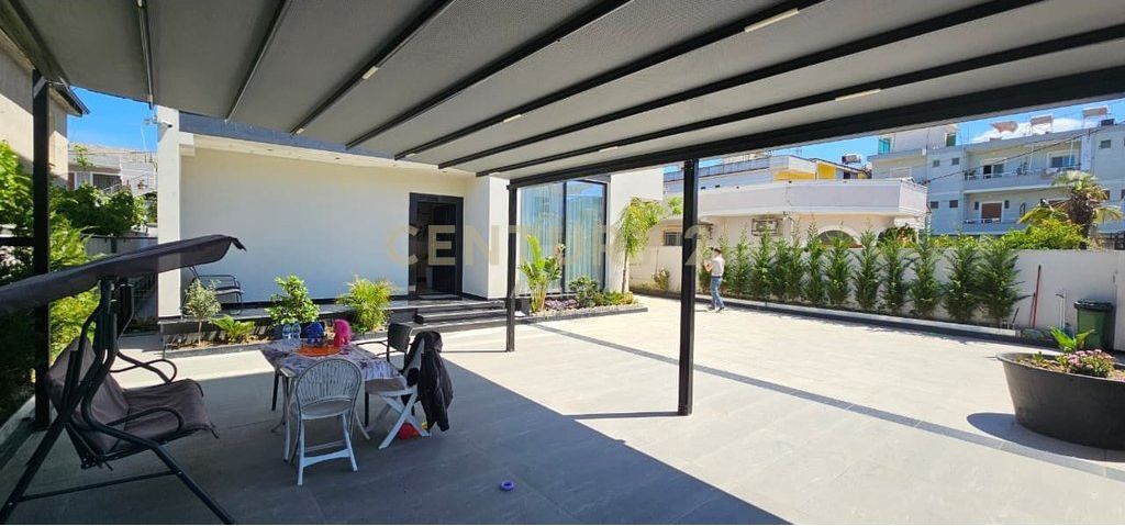 MODERN VILLA FOR SALE 3 FLOORS - RROTA E KUQE BEACH