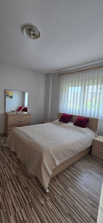 APARTAMENT 2+1, MYSLYM SHYRI
