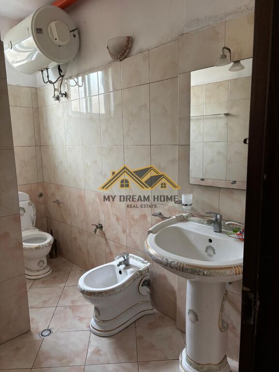 JEPET ME QERA APARTAMENT 2+1 NE LAGJIA 17 DURRES !