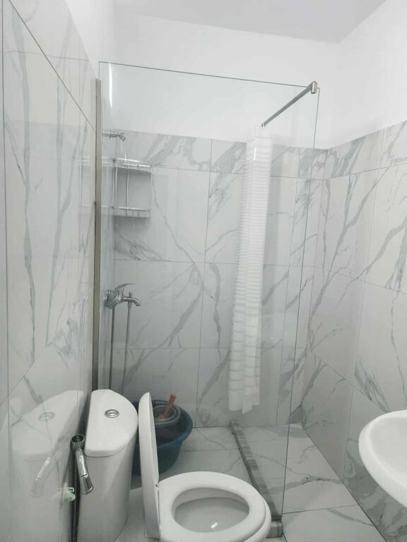 Shitet, Apartament 2+1, Në Shkëmbin e Kavajës – Vija e Dytë me Detin.