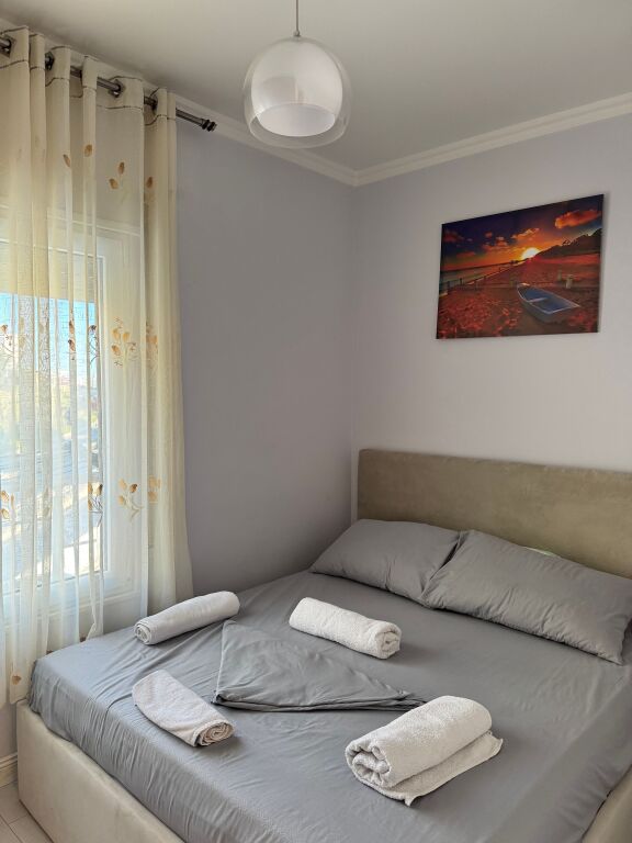 Apartament me Qira Ditore