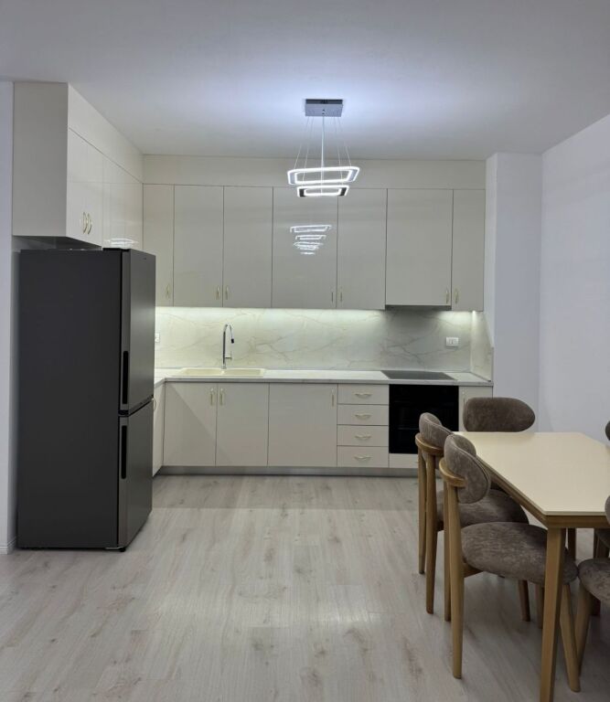In affitto 2+1+2 GREEN CITY ASTIR 700 mila lek