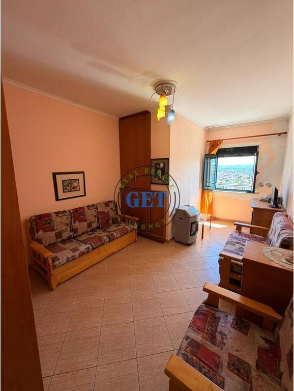 Shitet Apartament 3+1+2 | Tregu i Vogël, Durrës