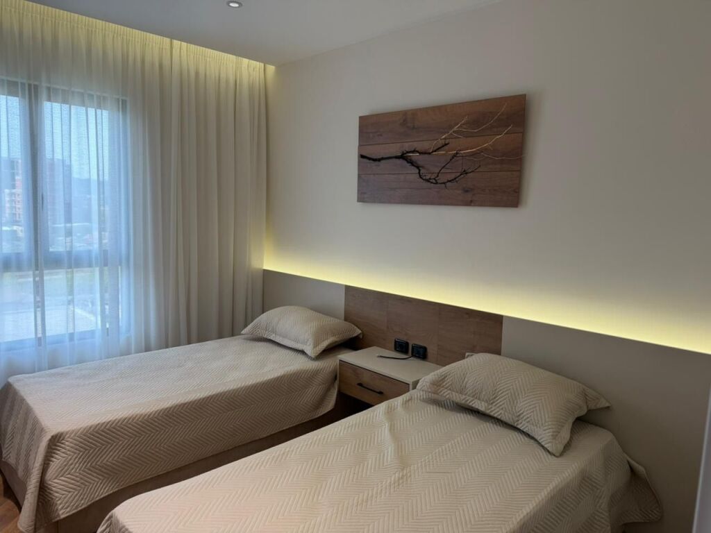 APARTAMENT 2+1 PER SHITJE PRANE DELIJORGJIT