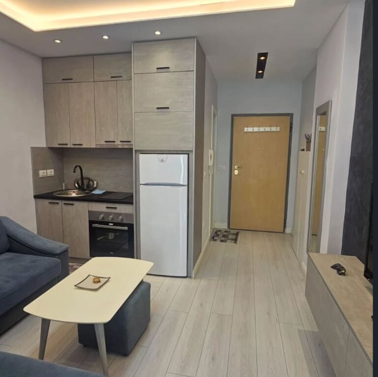 Apartament me Qira Ditore