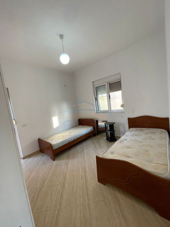 Qera, Apartament 2+1+2+Ballkon+Post Parkimi, Kodra e Priftit.