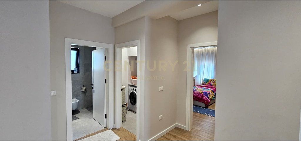 MODERN VILLA FOR SALE 3 FLOORS - RROTA E KUQE BEACH