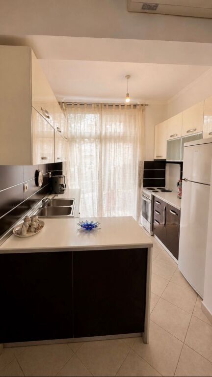 Apartament me qera 2+1 Fresk
