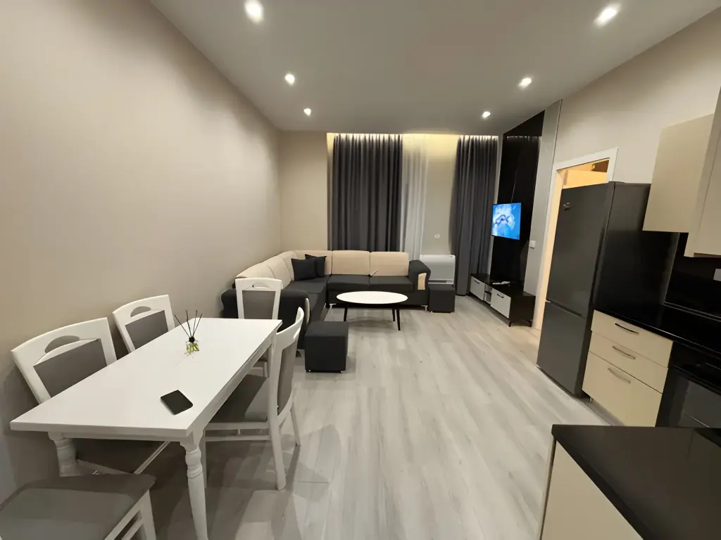 JEPET APARTAMENT 1+1 ME QIRA – Kopshti Botanik !