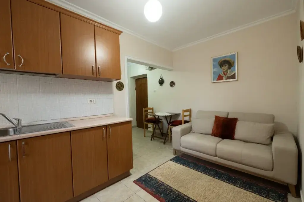 Affitto | Apartament 1 + 1 |Rruga Mihal Grameno | 400 €/mese
