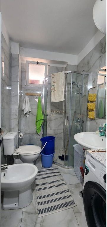 JEPET ME QERA APARTAMENT 2+1+2 ME VERANDE, LAGJJA 17, DURRES !