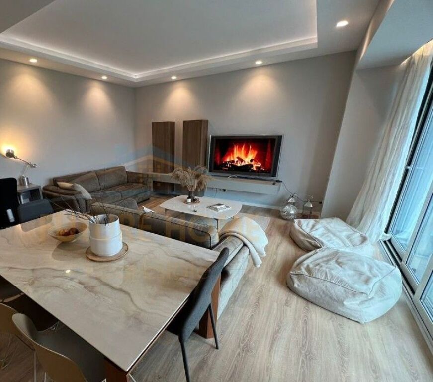 Jepet per qera Apartament luksoz 2+1+2 Ambasador 3