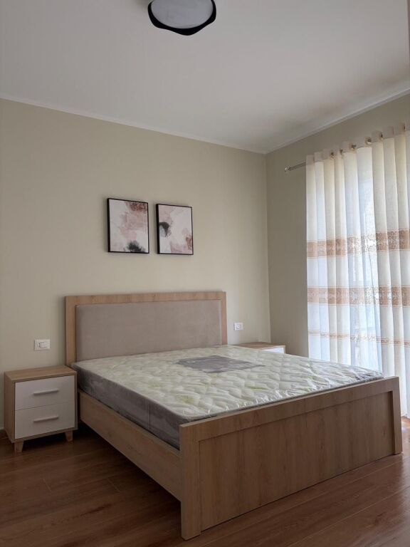 Apartament 1+1 per qera Komlpeksi Aura Laprake !