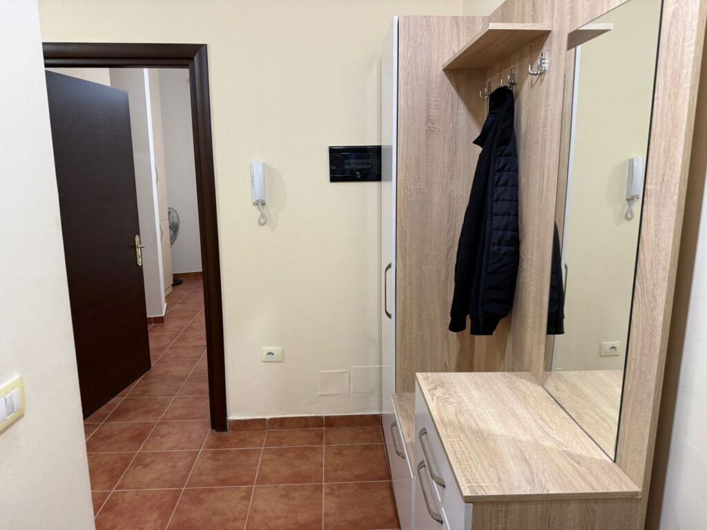 Jepet me qira 2+1+1 Astir te Fratari 42.000 leke